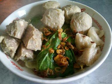 BAKSO & MIE AYAM SIDO MAMPIR