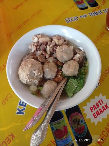 BAKSO TETELAN PAK TARUNO