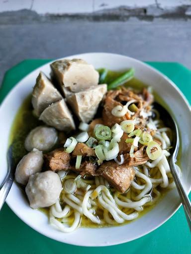 BAKSO ENDUT TAYUBAN