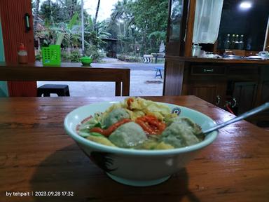 MIE AYAM BAKSO BP (BOK PLONTHANG)