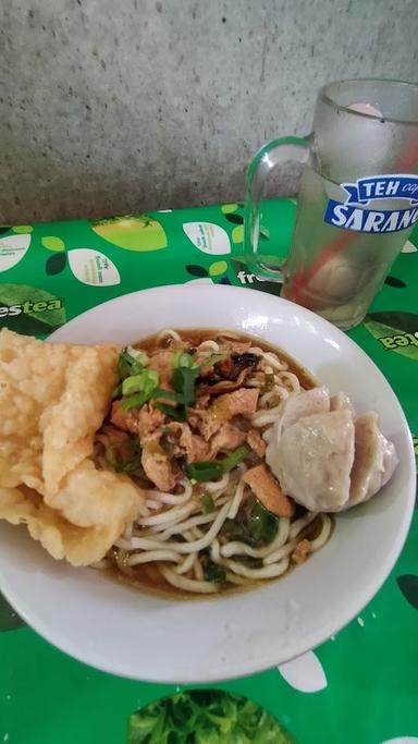 WARUNG MIE AYAM N BAKSO SRGK