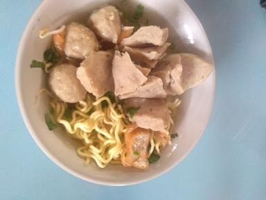 WARUNG MIE AYAM N BAKSO SRGK