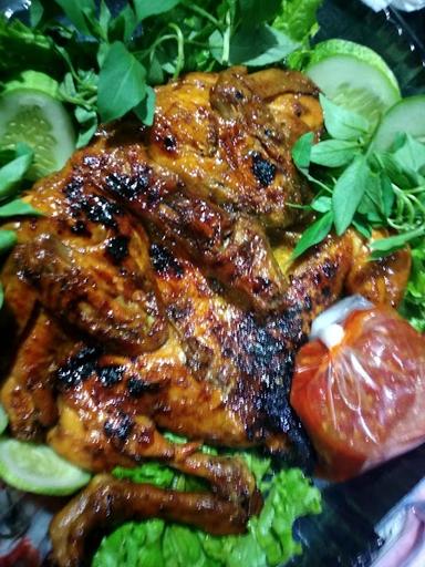 AYAM BAKAR VENNY LESTARI