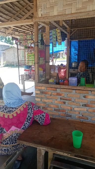 WARUNG KOPI KEMPLANG