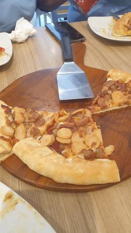 Photo's Pizza Hut Restoran