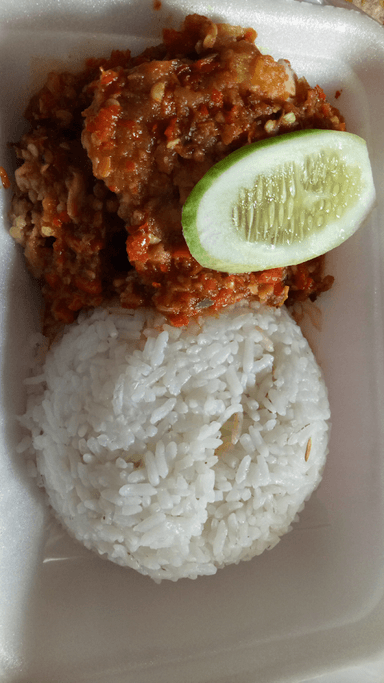 AYAM GEPREK PANGHEGAR