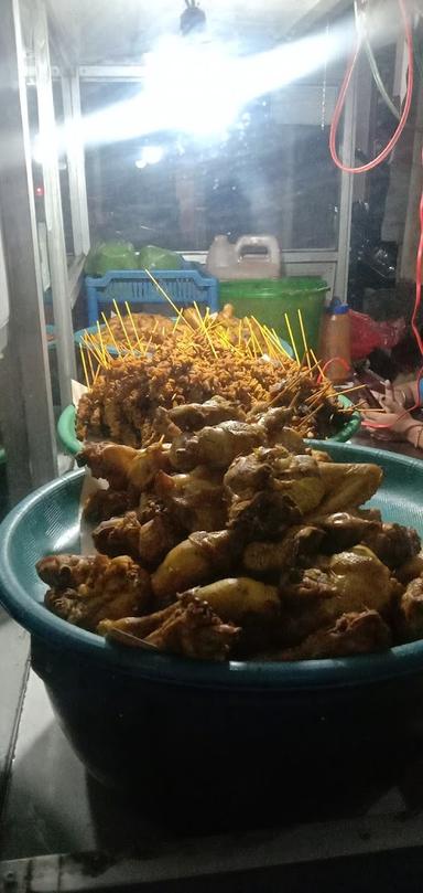 AYAM GORENG SERUNDENG GARDES - PANGHEGAR