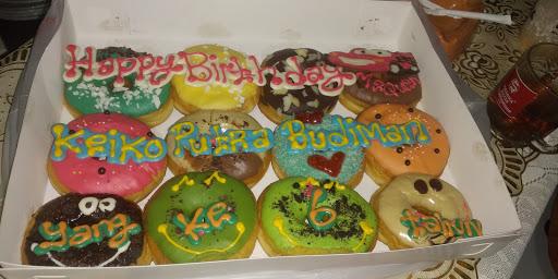 DONAT MADU