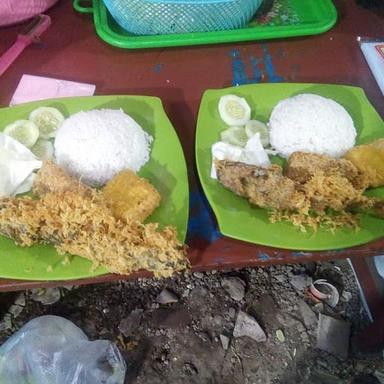 DZAMAN PECEL LELE SAMBEL HEJO GARICU PANYILEUKAN RAYA