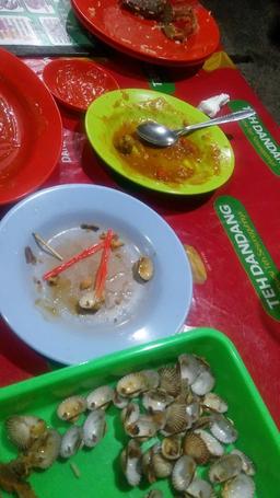 Photo's Joe Seafood Dan Pecel Lele