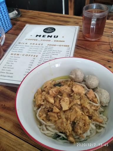 MIE AYAM BAKSO RENDJANA