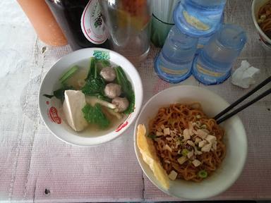 MIE YAMIEN MAS YANTO