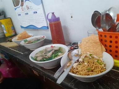 MIE YAMIEN MAS YANTO