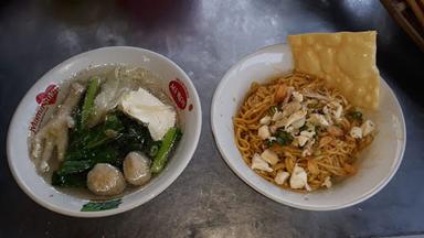 MIE YAMIEN MAS YANTO