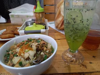 SOTO AYAM KAMPUNG MBAK YUN BANDUNG