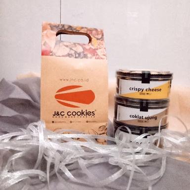 J&C COOKIES DAN INA COOKIES BANDUNG SARIWANGI