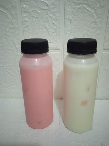 KHAYYATAN YOGHURT DAN SUSU MURNI