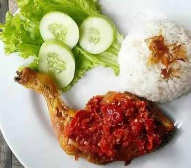 AYAM GEPREK ARSHA