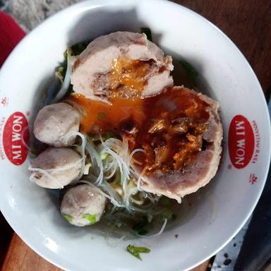 MIE BAKSO OJOLALI MAS AGUS(OMA)