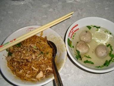 MIE KOCOK UMI 14