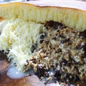 MARTABAK BANGKA BENTO 2 CURUG GUNUNG SINDUR