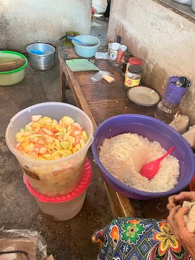 WARUNG BI MASNI NASI UDUK