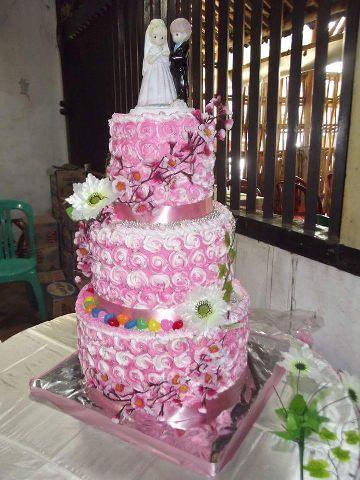 JURAGAN BOLU (CAKE & BAKERY)