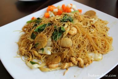 BAKMI AYAM DAN BAKMI KARET BANDUNG