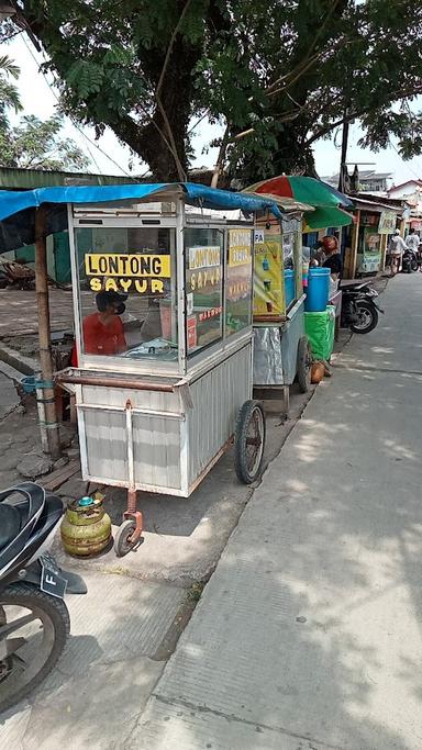 LONTONG SAYUR MAKMUR