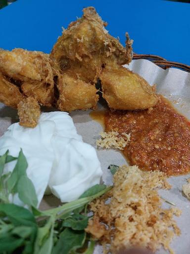 PECEL LELE SYIFA' 21