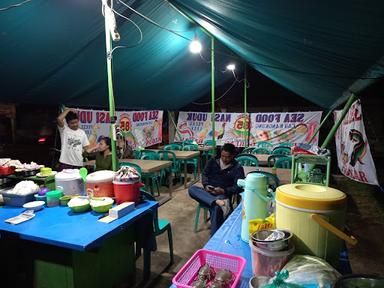 SEA FOOD & PECEL LELE 85 JAGAD SATRIO 2