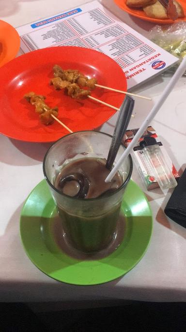 SHI JACK MILK CAFE YOS SUDARSO