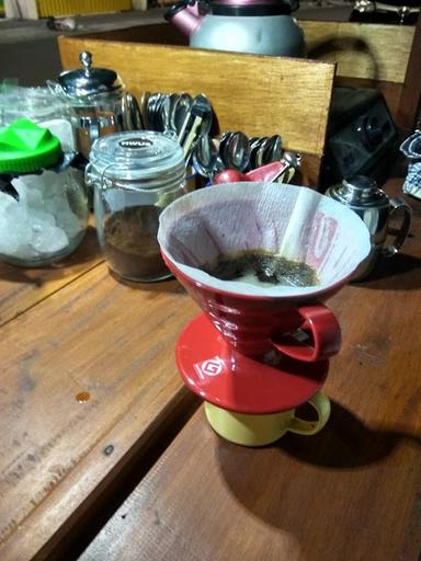 JOKOFFIE TEMPAT NGOPI KAKI LIMA