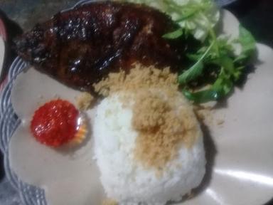 WARUNG LESEHAN VEO AYAM GEPREK