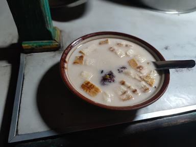 BUBUR DAN ES KACANG IJO