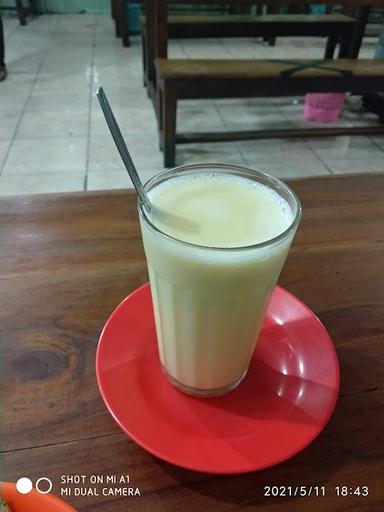 POKWE MASAKAN JAWA & SUSU SHI JACK