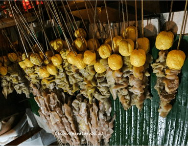 SATE AYAM PAK BANJIR KAMPUNG BARU