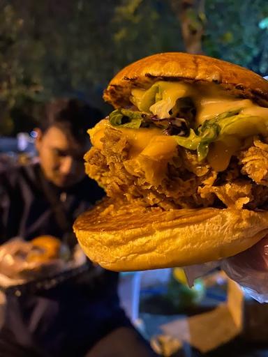 SHELBY BURGER & WINGS