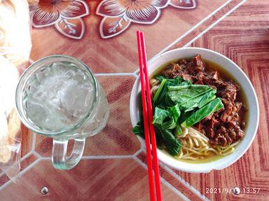 WARUNG BAKMI PALUGUNAN ( PAK SARINO )