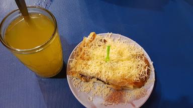 ROTI BAKAR ALIM DIKANTUN