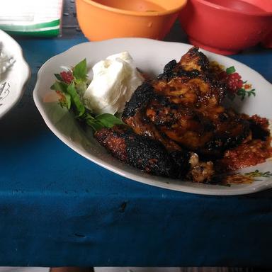 AYAM-BAKAR-KALASAN MAS-MULYO