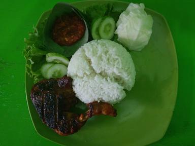 AYAM DAN IKAN BAKAR MAS DUKI