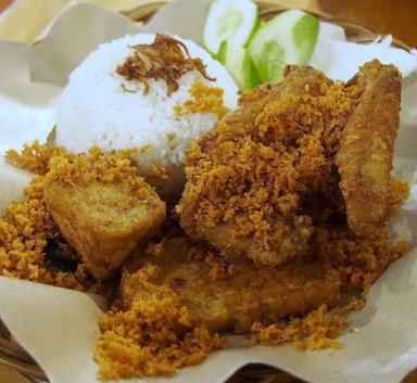 AYAM GORENG KREMES