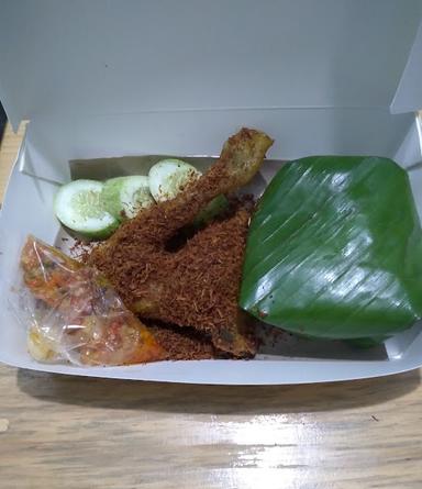 AYAM GORENG SERUNDENG CEU EUIS