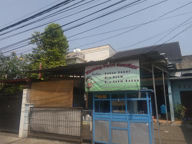 BAKSO DAN MIE AYAM PUTRI KEMBAR