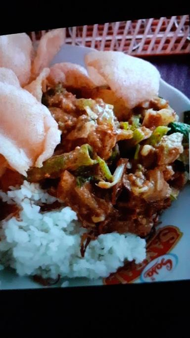 GADO-GADO MANTUL SUBERI