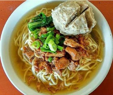 MIE AYAM & BAKSO  KHARISMA 