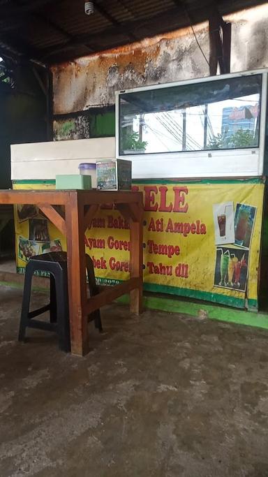 PECEL LELE NADHIFA