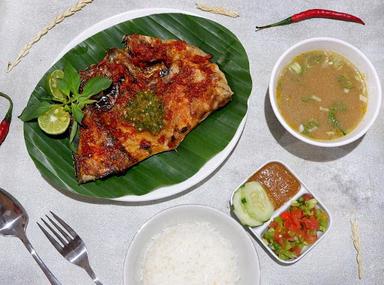 RM. IKAN BAKAR DONGGALA MASAKAN KHAS SULAWESI