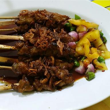 SOP KAKI KAMBING MANGGA BESAR 12B